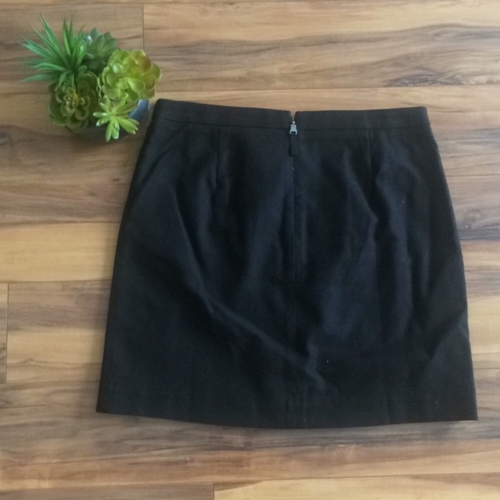 LOFT Black with Tan Inset Panel Skirt 🛒 - Picture 5 of 6
